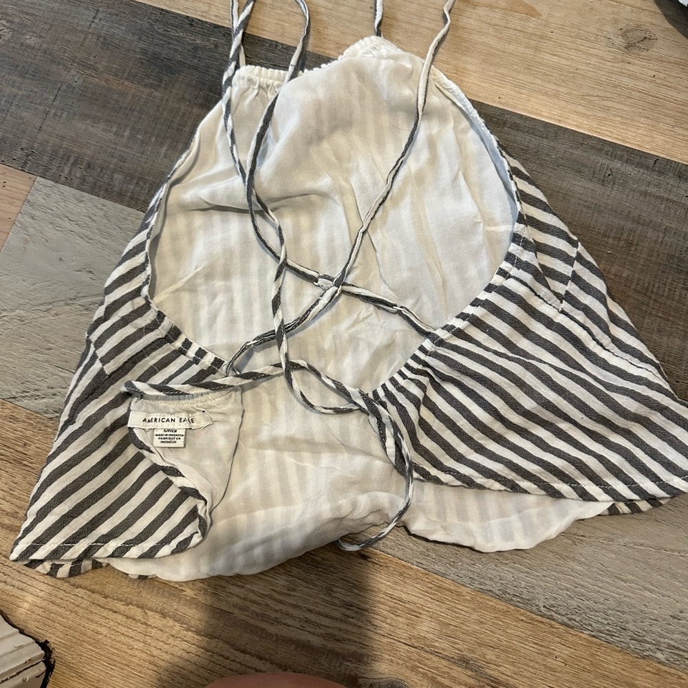 AE Blouse - Picture 2 of 3